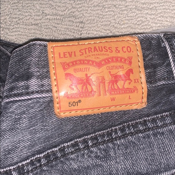 Levi’s 501 shorts - Picture 2 of 4